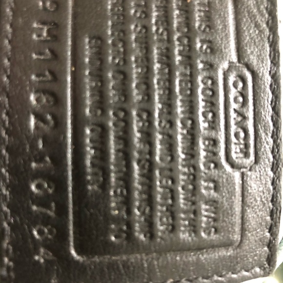 Coach purse - Authentic - Picture 7 of 12
